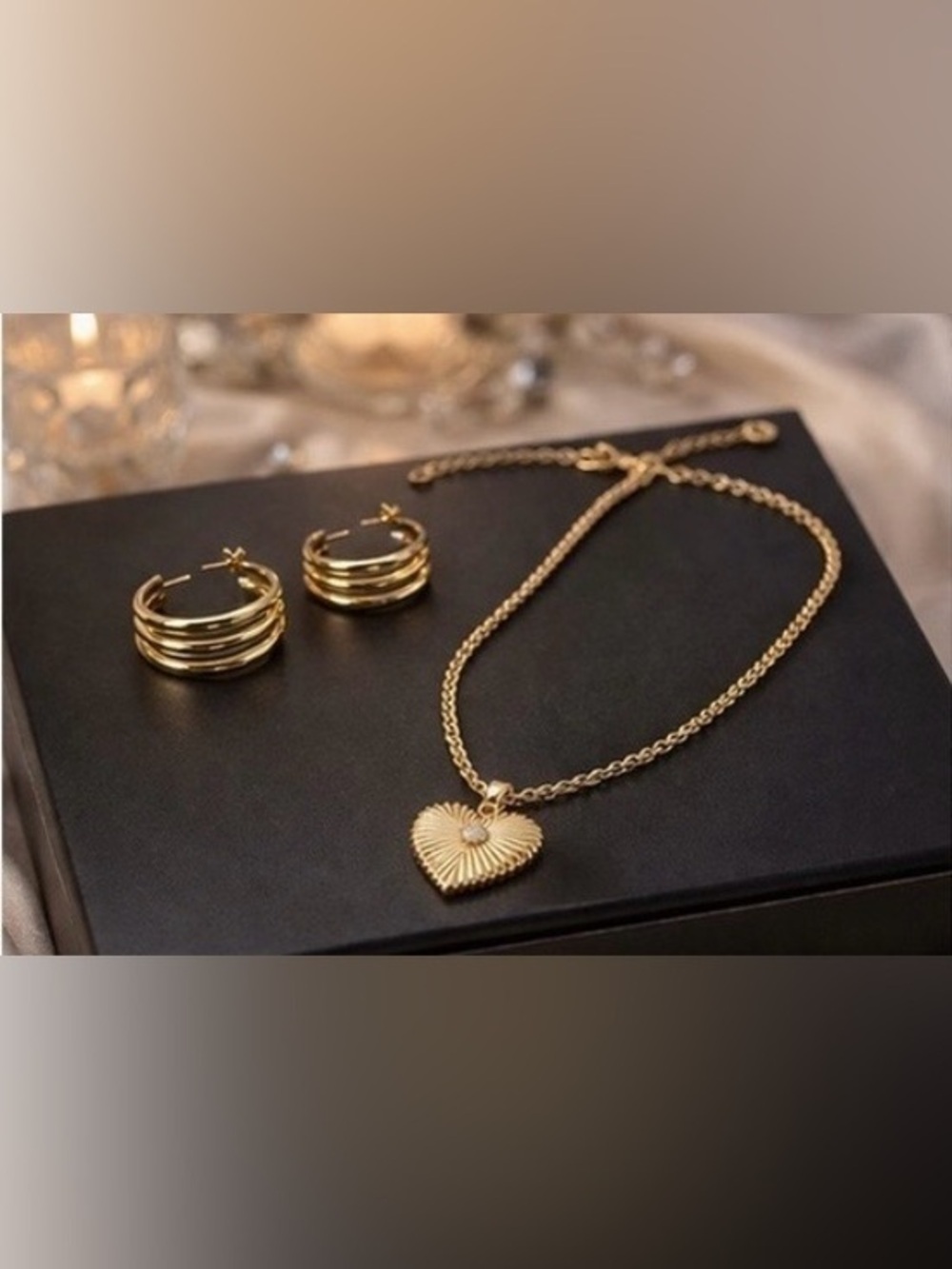 ✨Gold Tone Etched Heart/ Single Rhinestone Necklace & Triple Hoop Earrings Set ✨